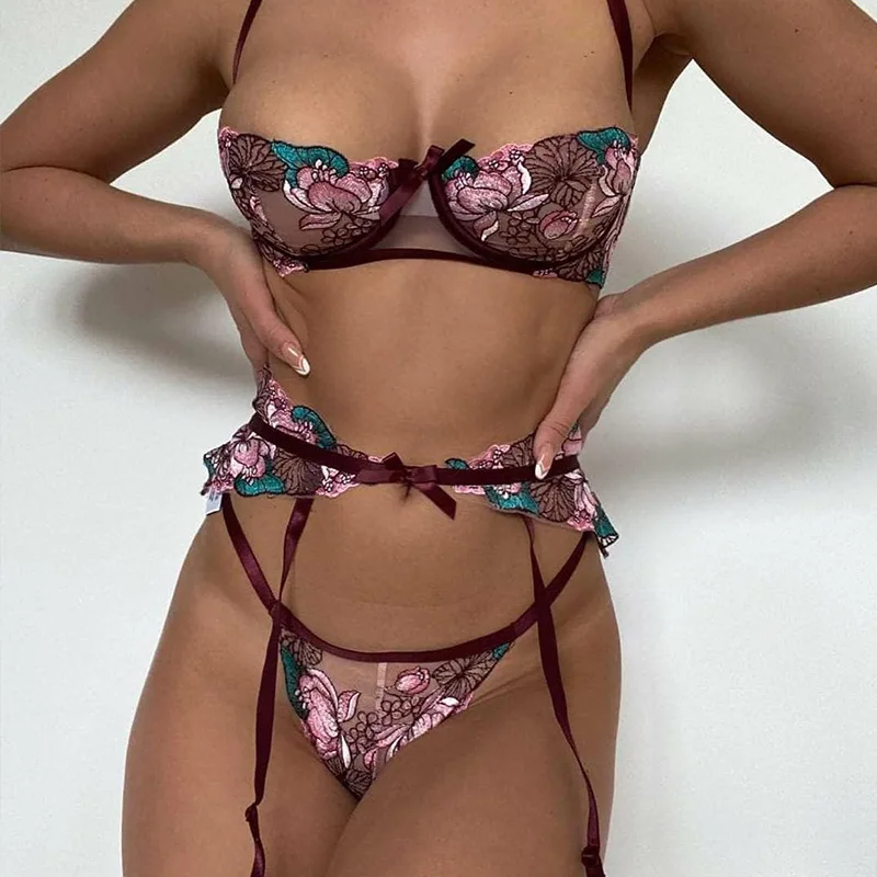 

Floral Erotic Lingerie Sexy Embroidery Lace Underwear Set Women 3 Piece Thongs Graters Underwire Push up Bra Brief Sets