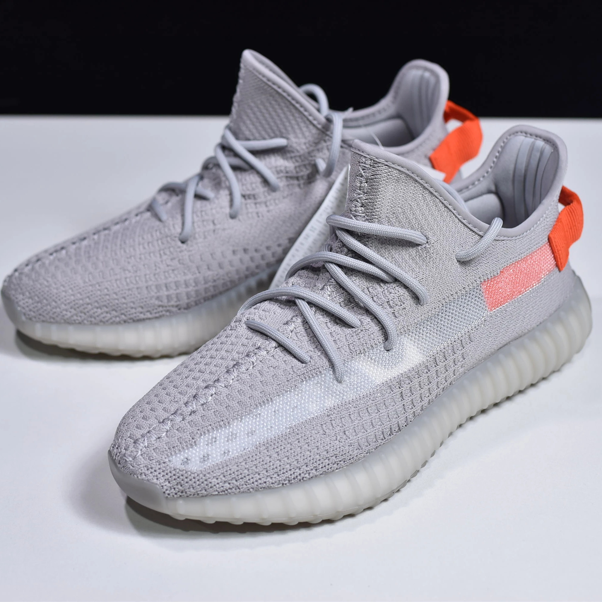 

USA hot selling high quality yeeze 350 v2 tail light sneakers shoes real logotipo yeezys tenis chaussure dame sport spli trainer