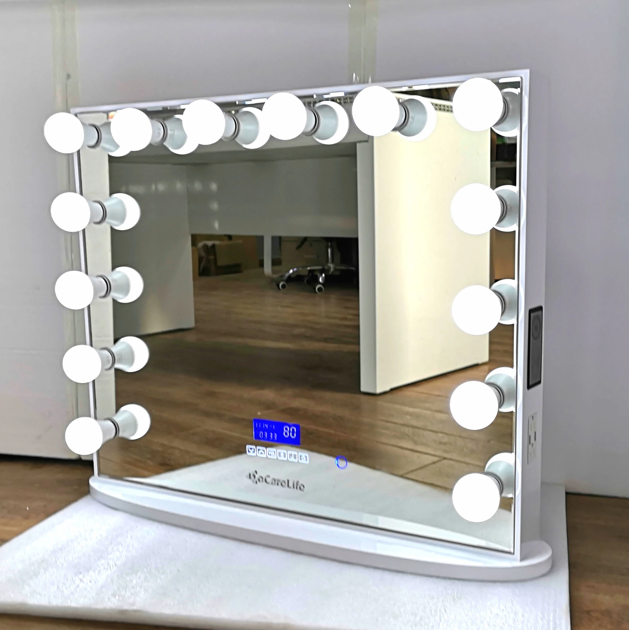 

Docarelife 80*65cm MDF Vanity Salon Wireless Speaker Hollywood Style Makeup Mirror with Led Light for Beauty Cosmetic