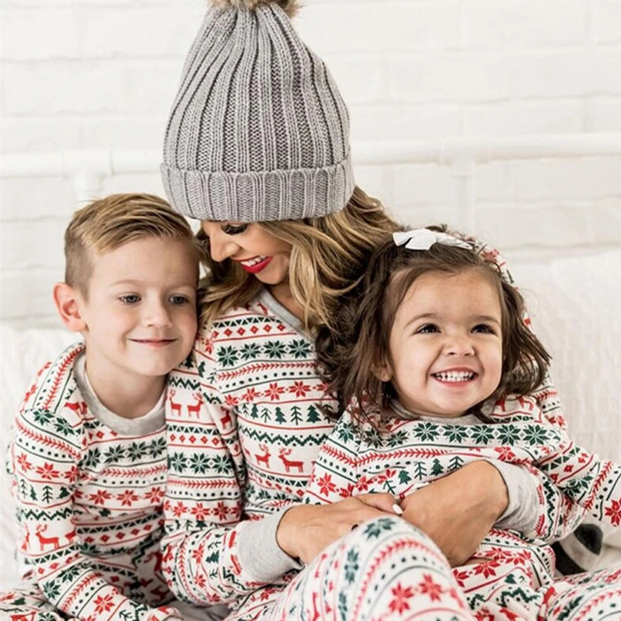 

Factory Matching Pjs Sets Long sleeve Tee and Red Plaid Pants Loungewear Christmas Family Pajamas, White