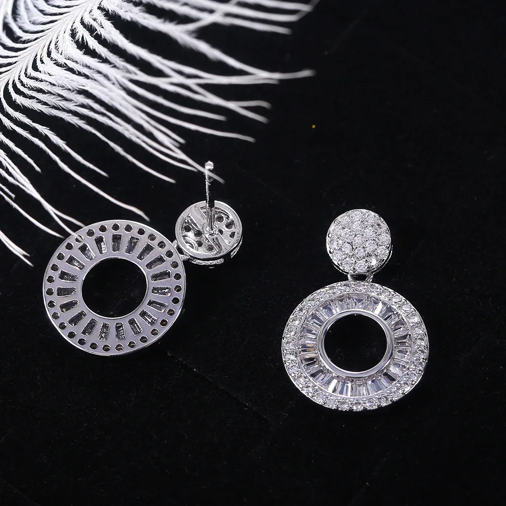 

2021 New Arrival High Quality Cute Sparkling Round Stud Earrings Crystal Rhinstone Double Circle Stud Earrings