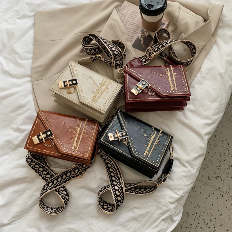 

Wholesale Spring and Autumn Fashion Trend Female Cross-breasted women Pouch Western-style Fanny Pack Girl Wallet, 4 colors