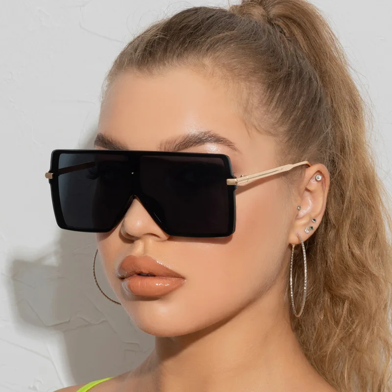 

NWOGLSS 17920 Women Custom Metal Leg Luxury Oversized Sunglasses 2022