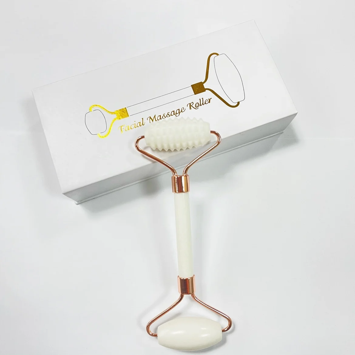 

2021 Amazon's best-selling natural double-head facial beauty massage tool thorn roller jade