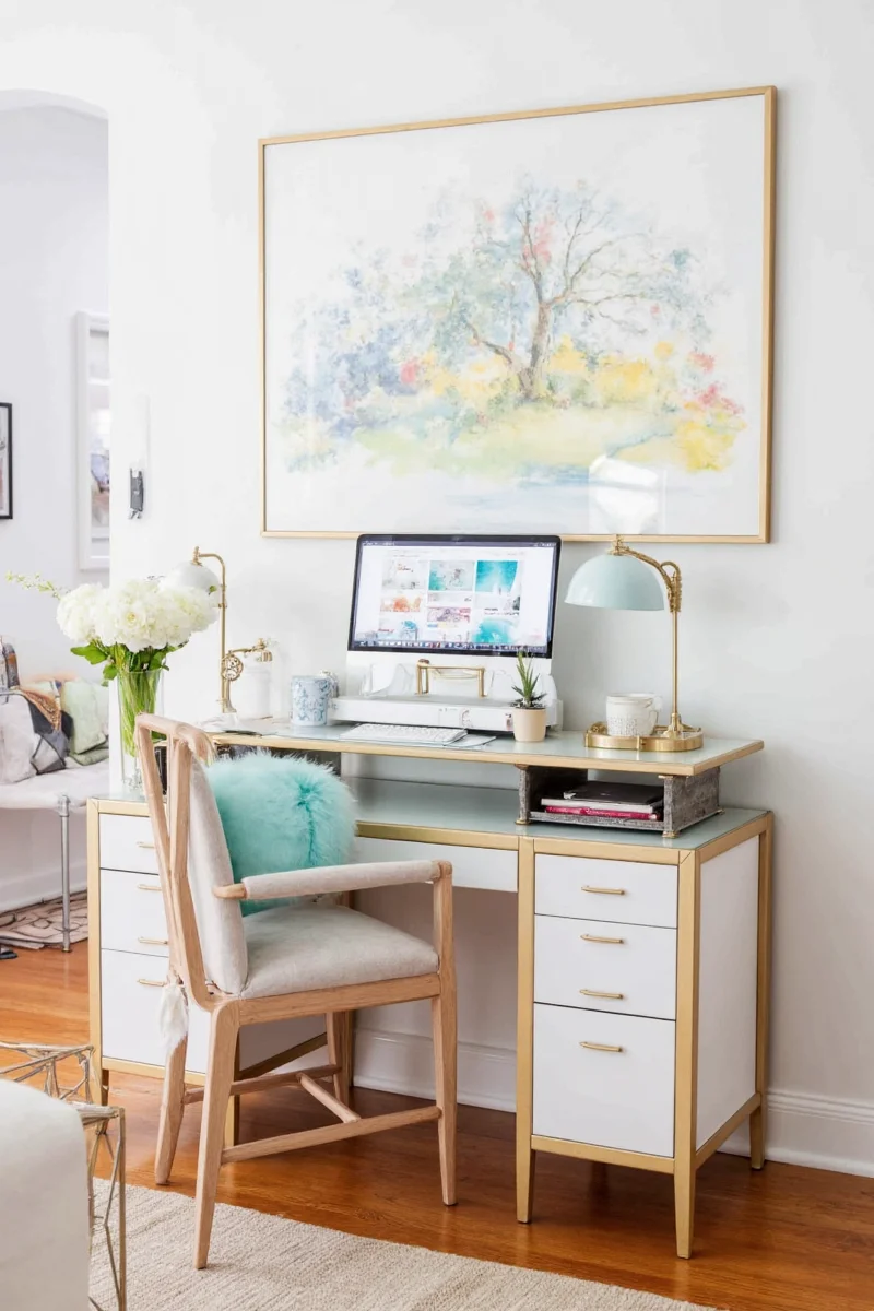 Top family-friendly desks comparison