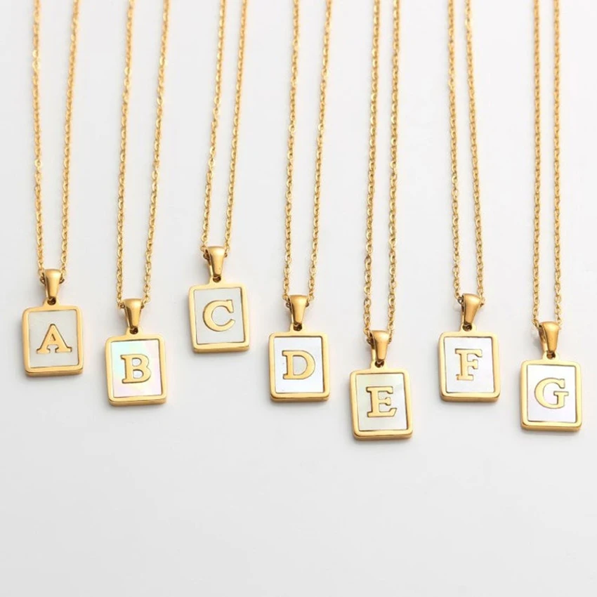 

Delicate Letter Necklace Mother'S Day Gift Antitarnish 18K Gold Square Pendant White Enamel Initial Necklace