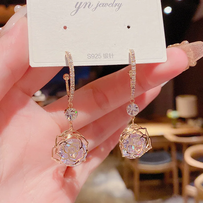 

Fashion 925 Silver Stud Gold Plated Jewelry Heart Crystal Hollowed Flower Quartz Rose Cz Huggie Drop Earrings, Crystal hollow rose
