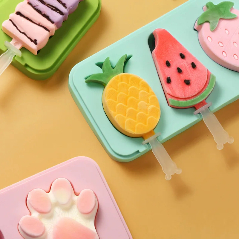 

Homemade DIY handmade silicone household cartoon popsicle ice cream fruit bear cake mold with lid, As picture