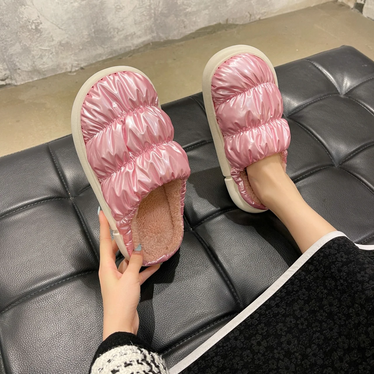 

Cheap Hot Sale Winter Anti-slip Shoes Down Slides Waterproof Soft Warm Cotton House Indoor Couple Slipper Cotton Home Shoes, Green blue black pink orange