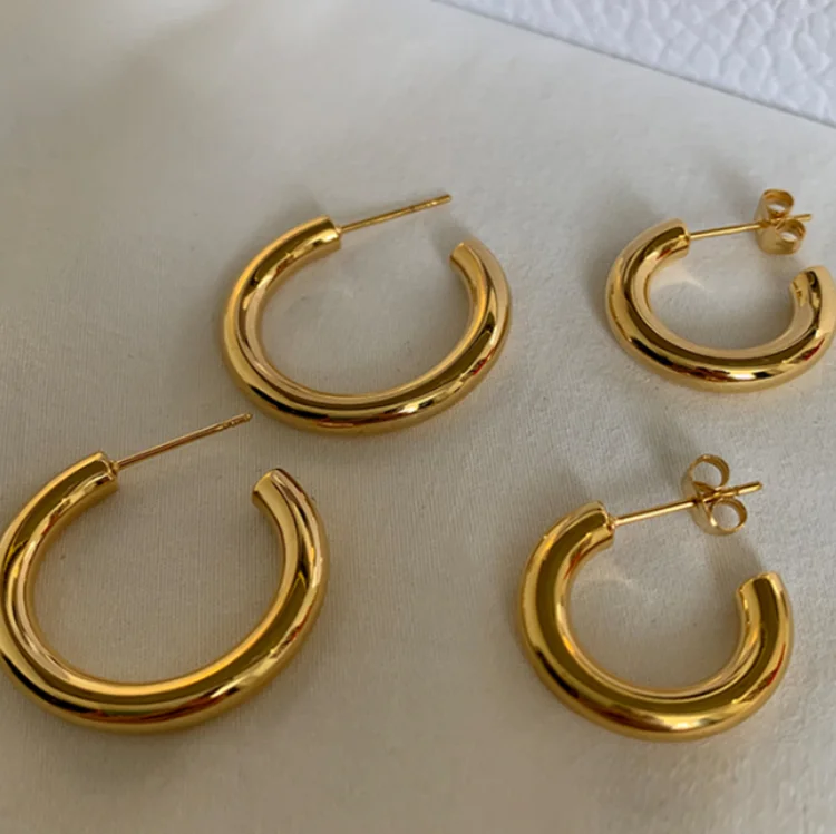 

Minos Jewelry Trendy Stainless Steel Chunky Hoop Earrings 18K Gold Plated Big Hoop Earrings for Women