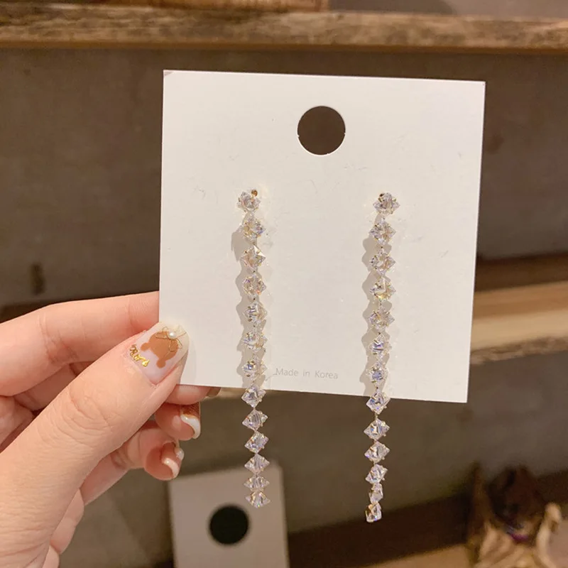 

2021 trendy wholesale crystal fashion woman earrings