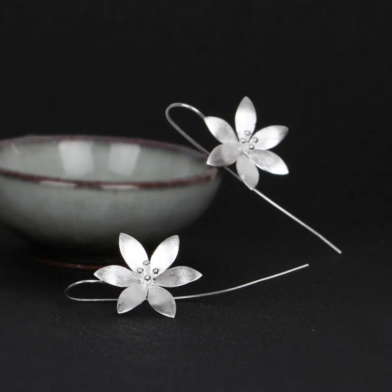 

Korean Elegant Fresh 925 Sterling Silver Blooming Lotus Earrings 925 Sterling Silver Flower Earrings For Girls