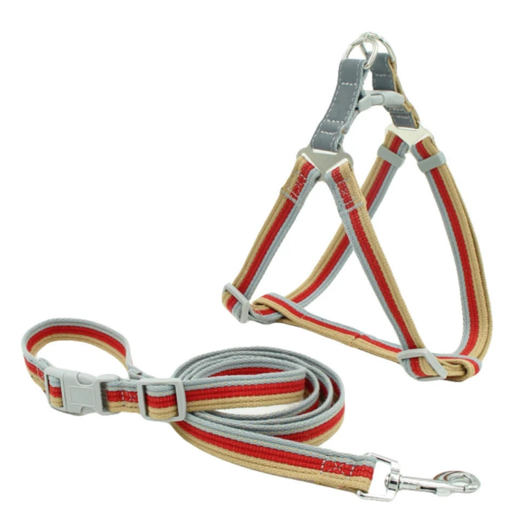 

Wholesale 2021 New Style No Pull Reflective Adjustable CVC Puppy Vest Outdoor Walking Dog Harness and Leash