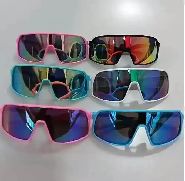 

8231 High Quality Kids Shades Baseball Sports Sunglasses Boys Girl Uv400 Kids Sunglasses With Strap