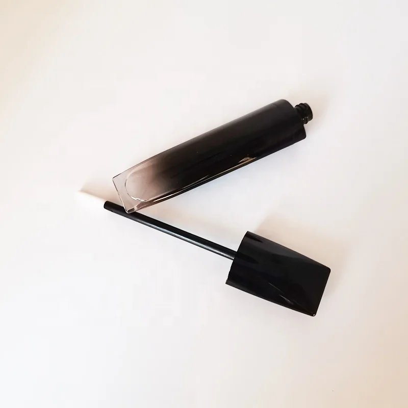 
new coming flat shape lip gloss packaging black lip gloss tube with applicator 