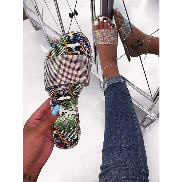 

New Women Flip Flop Fashion Wild Beach Shoe Slippers Diamond Flat Bottom Outdoor Wild Sandals