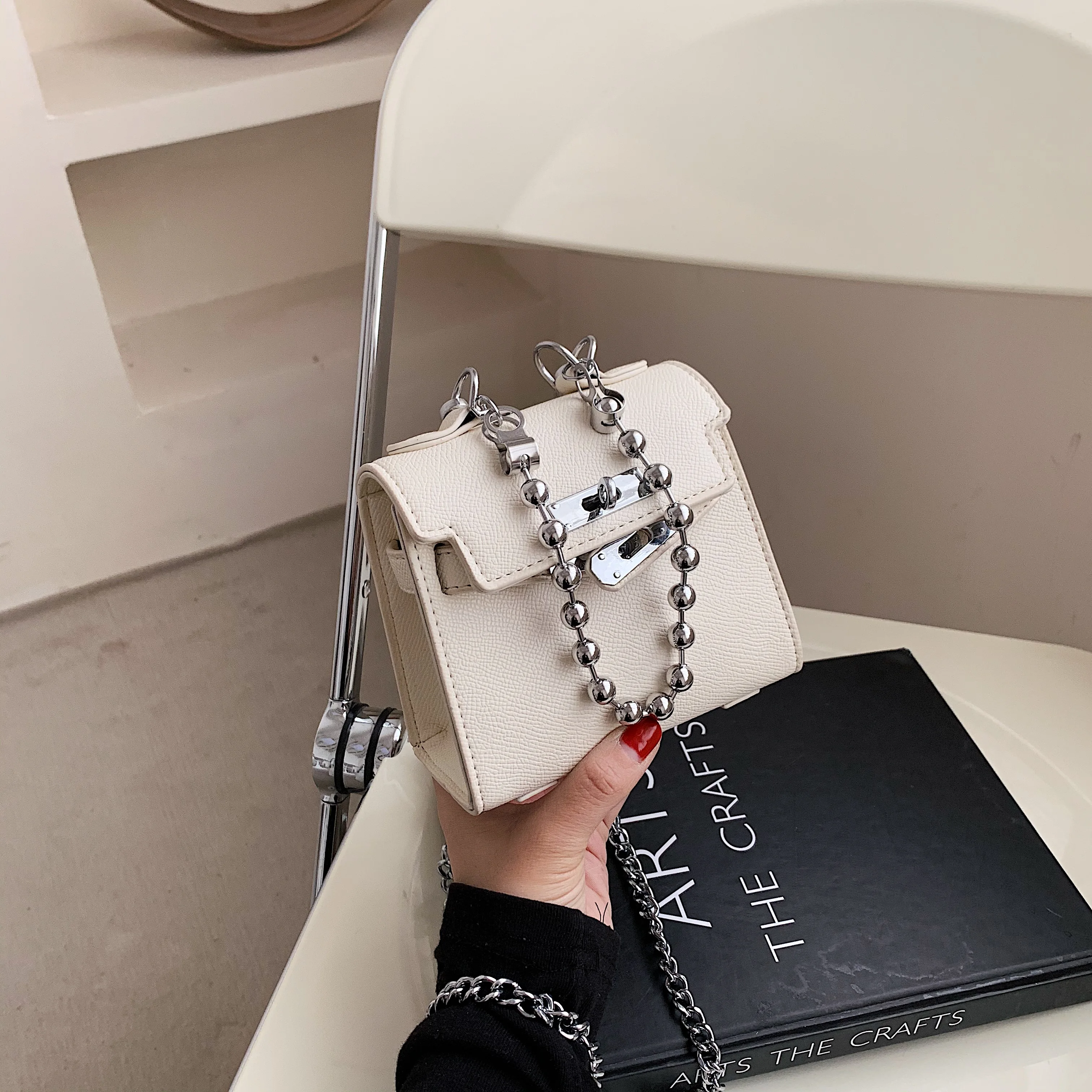 

Selling womens girls sling bag over the shoulder bag bags women luxury handbags