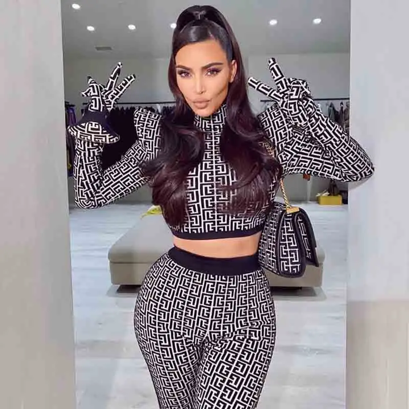 

New Designer Luxury Turtleneck Pattern print Bodycon Two Piece Short Sets Women 2020 Top and pants