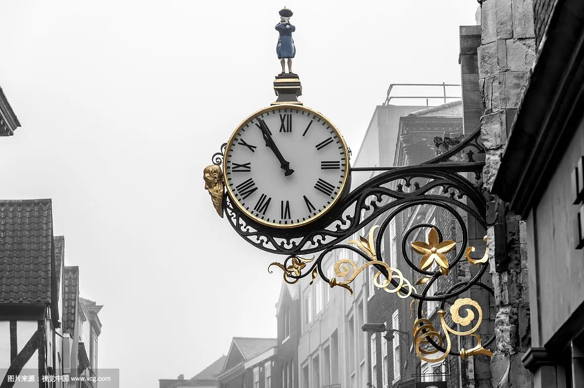 乡村挂钟户外街道时钟