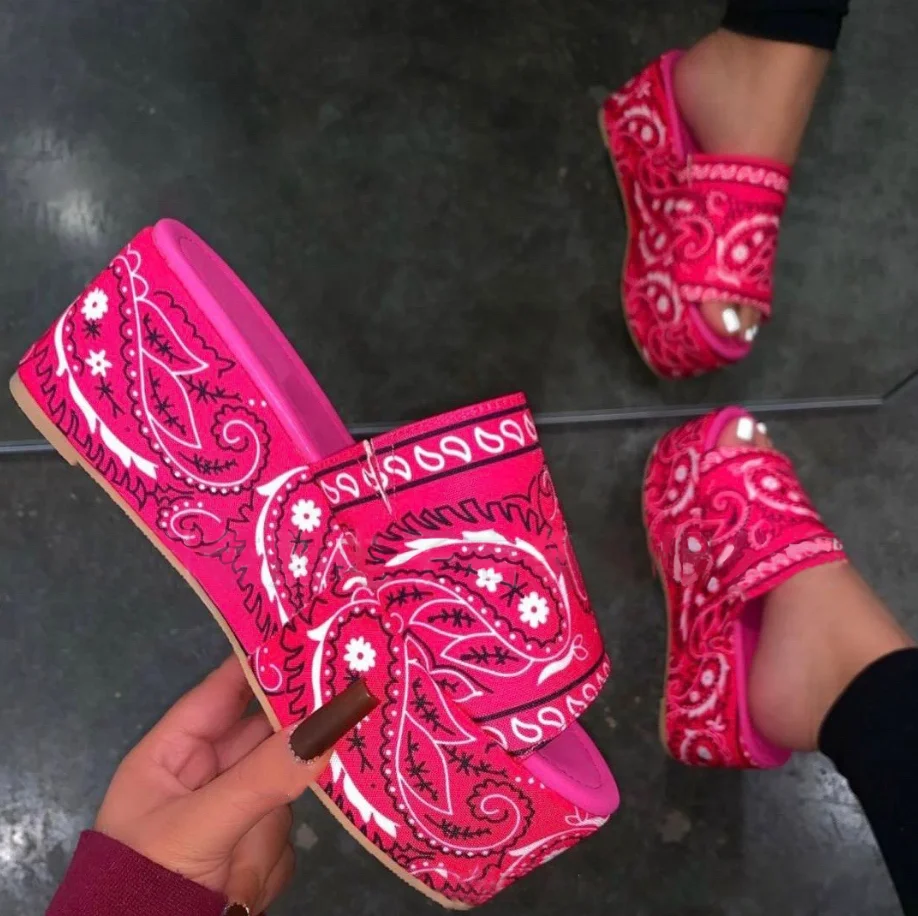 

Retro Shoes Printing Bright Bandana Open-Toe Big Size Women Slippers Sandals Shoes Factory Price Hot Pink Slippers Shoes Girls
