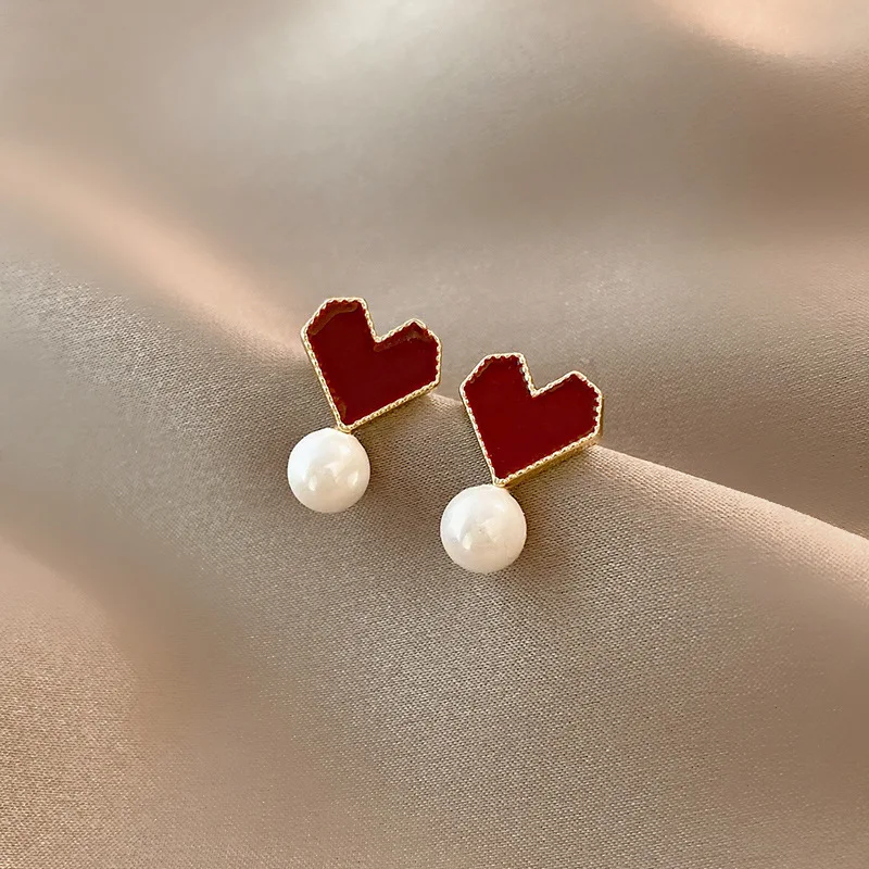 

Newest Arrival Red Oil Drip Heart Stud Earrings Baroque Pearl Drop Earrings For Women Girls, As picture show