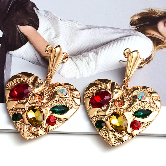 

New Gold Metal Colorful Crystal Dangle Drop Earrings High-Quality Fashion Loving-Heart Pendant Jewelry Accessories For Women
