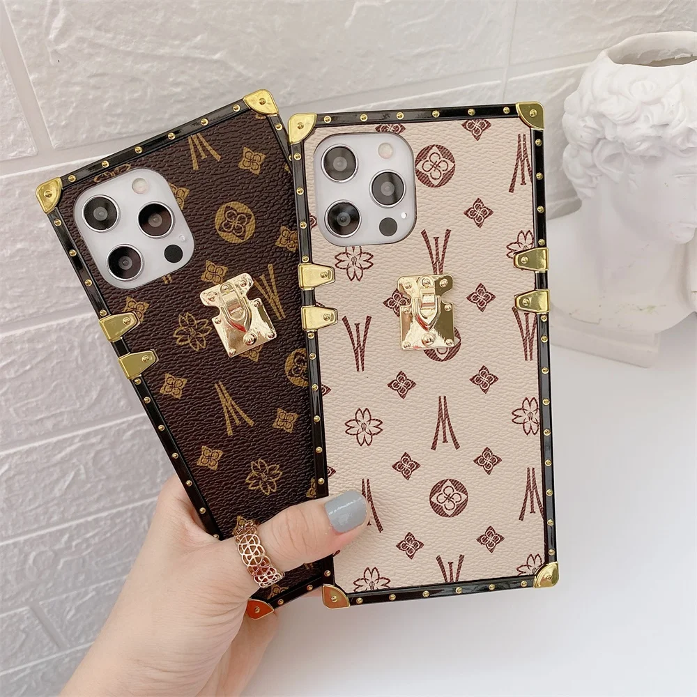 

Amazon Popular Luxury Brand Square Leather Phone Case For iPhone 12 11 Pro MAX XR 6 7 8 Plus Fashion Glitter Soft Silicone Cover