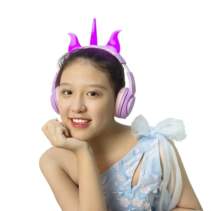 

In Stock LED Light Up Cat Ear Unicorn Headphone Kids Earphone Headsets Wired for Children & Girls Christmas Gift