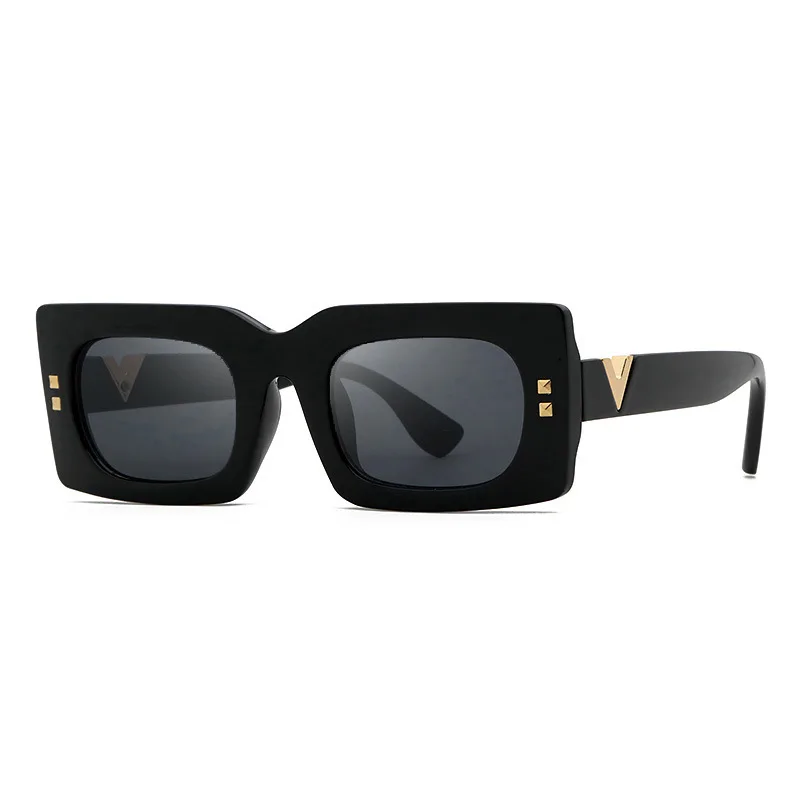 

Hot Sale Fashion Luxury Rectangle Small Frame Black sunglass Retro Design Women sunglasses 2022