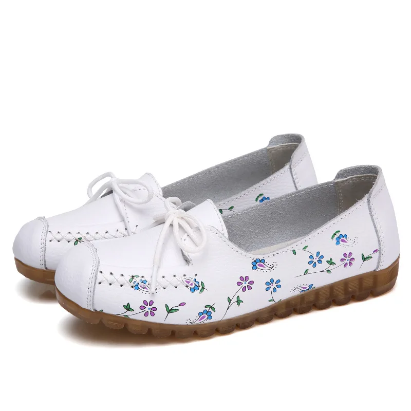 

Round Toe Flat Shoes Cute Loafers Women Mother Shoes Shallow Mouth Floral Flower Comfortable Soft Bottom Shoes, Black blue white red orange