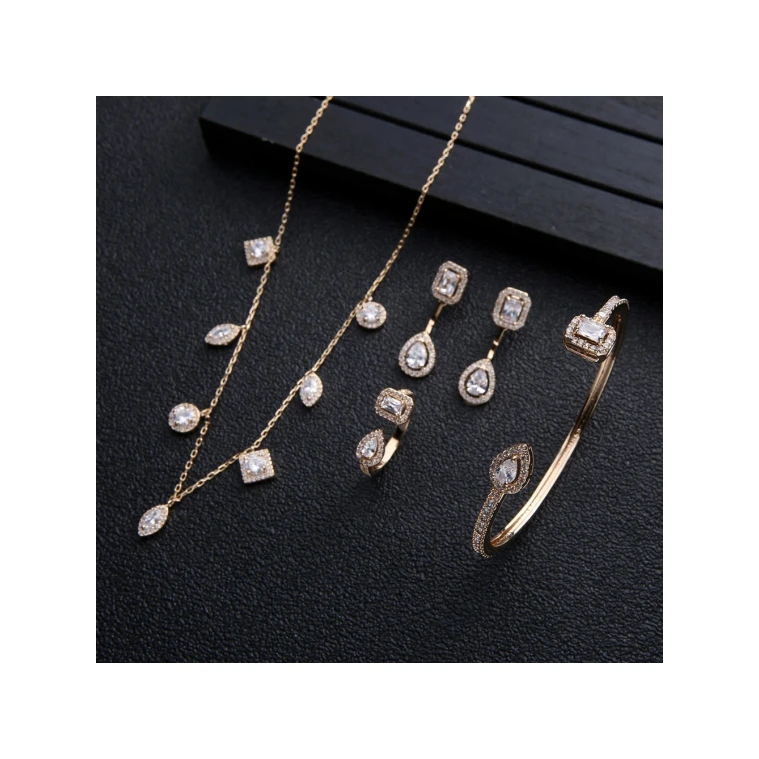 

High demand products to sell Trendy Woman Sexy Fine Thin Clavicle Necklace pendent Jewelry set