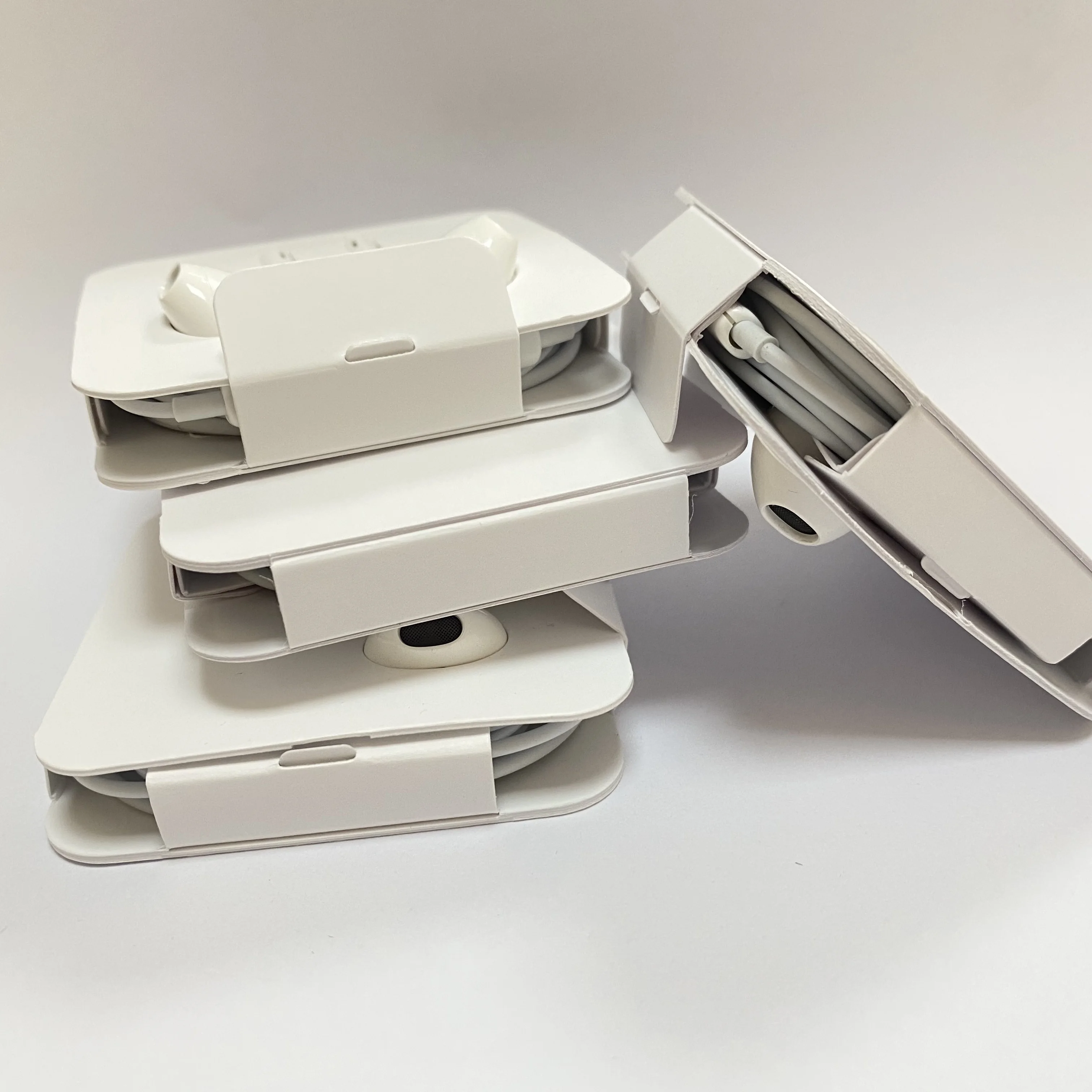 

Earphone for iphone 12 11 Pro Max 7 8 Earbuds Wired control Headset wired Remote Mic Stereo Headphone Earphone