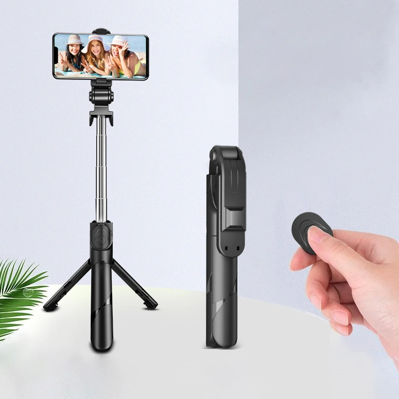 

New XT02 70cm Stretchable Integrated Multi-function Selfie Stick Tripod Light Smartphone Support Mobile Phone Stand 360 Degree