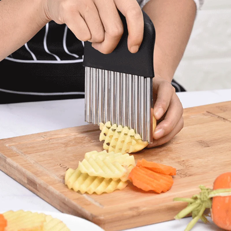 

Stainless Steel Handheld French Fry Cutter Potato Chip Onion Slicer Crinkle Cutter With Wave Shape Knife 07019