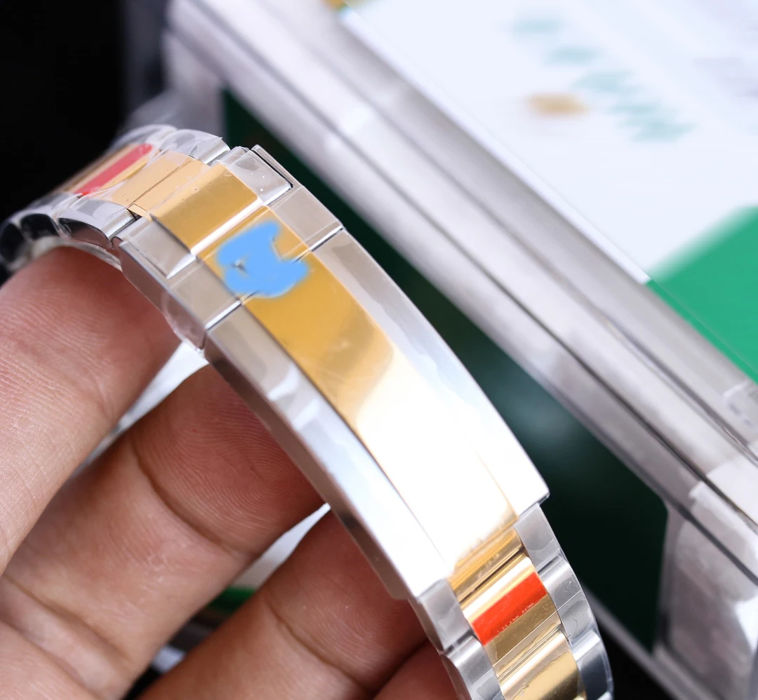 
rollex noob watch N factory V9 two tone submarine 116613 noob diver watch 2836 movement 