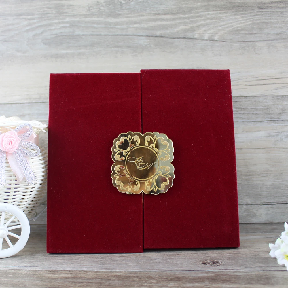 

Burgundy Velvet luxurious Acrylic Wedding Invitation Card Folder Cards with Custom gold mirror acrylic Label birthday cards