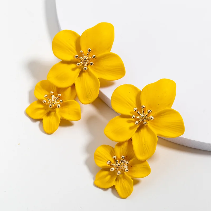 

Hot Sale Fresh Style Double Flower Drop Earrings Yellow Floral Dangle Earrings For Ladies