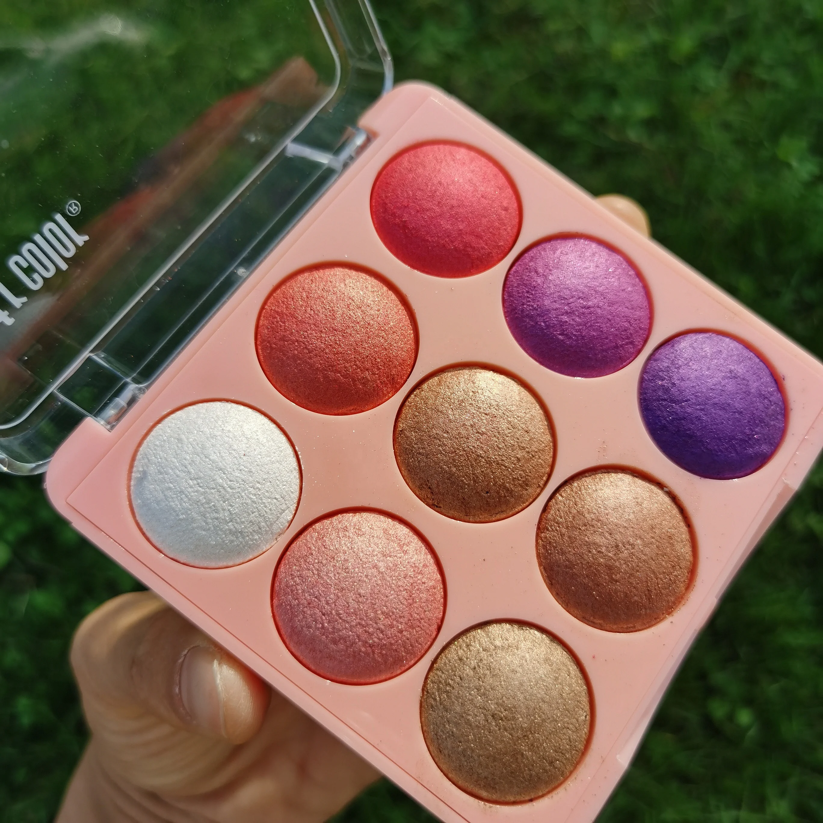 

2022 New Arrival Pink Palette 9 Color Bake Vegan Eye Shadow Shimmer Professional Cameleon Eyeshadow Set