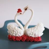 

New design fashion wholesale wedding cake decorating tools candy sweet 3D swan silicone fondant chocolate molds