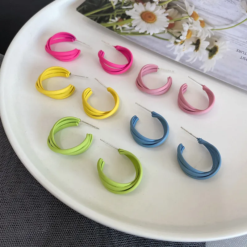 

New profusion candy color Japan and Korea C shaped earrings small fresh ear ring earrings jewelry women