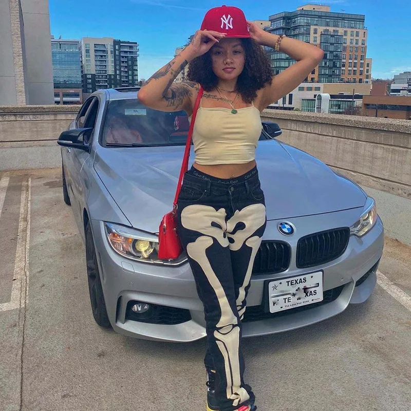 

2021 fall winter women's design skull contrast Halloween casual pants high waist bag hip slim jeans women, White