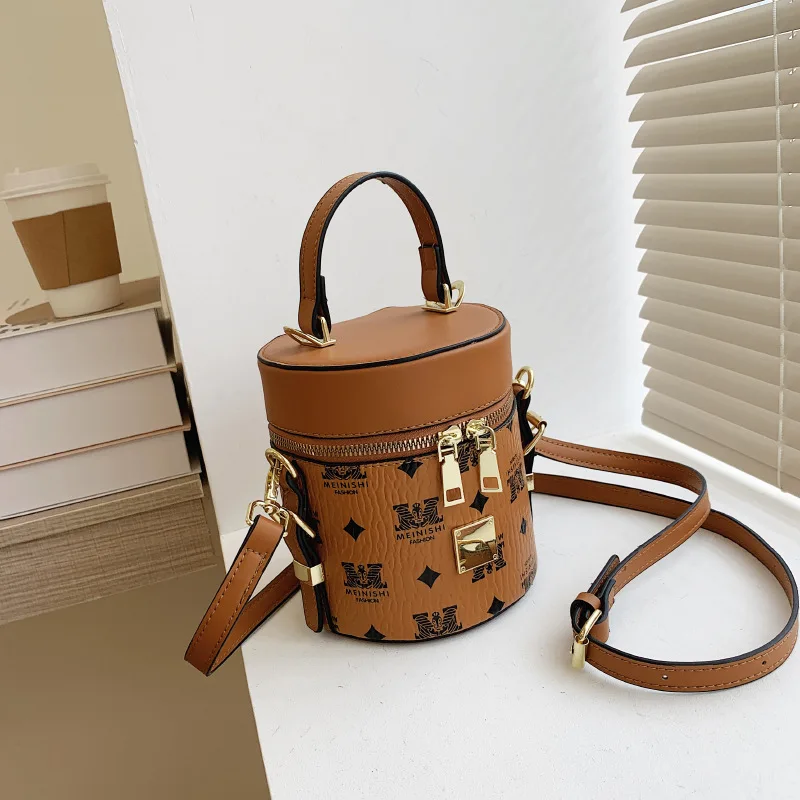 

Summer 2021 Bucket Tote Bags Women Hand Bags For Ladies Luxury Cute Designer Cosmetic Leather Jelly Purses And Handbags Box Bags