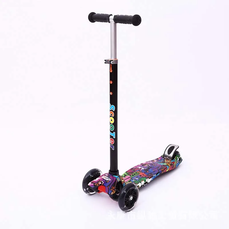 

Children's skateboard 3 wheels boys and girls professionally made comfortable scooter