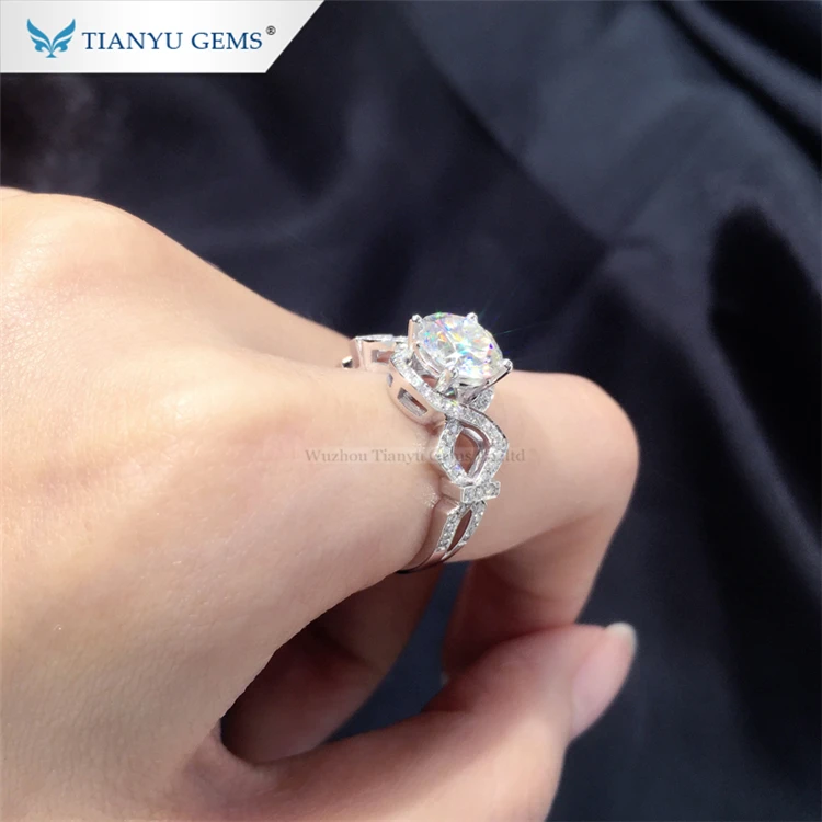 

Tianyu gems white gold material with synthesis moissanite diamond rings for women jewelry