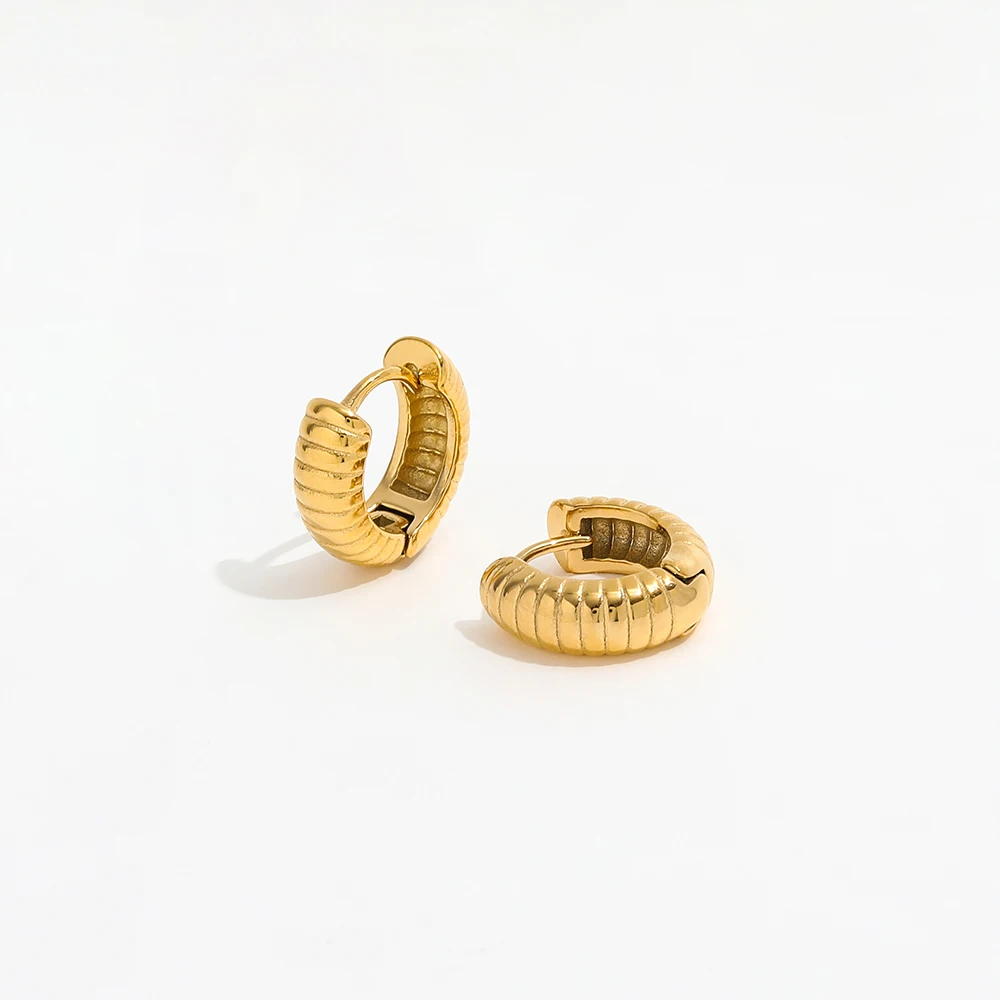 18k Pvd Gold Plated Chunky Classic Croissant Stainless Steel Tyre Pattern Huggie Earrings Luxury Jewelry Drop Shipping