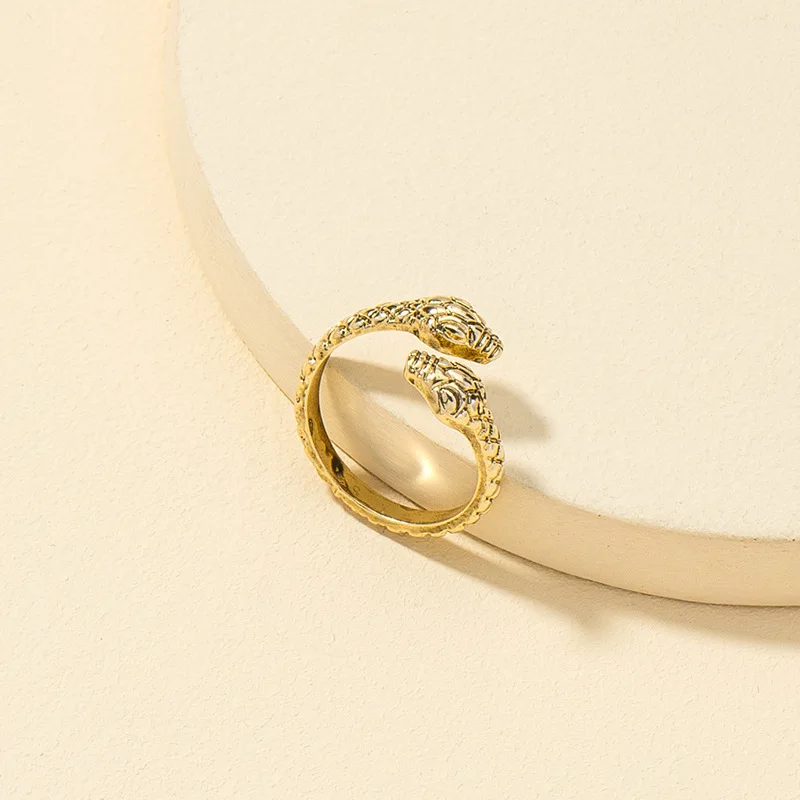 

2021 Zodiac Retro Snake Ring Personality Diamond Laminated Jewelry Blogger European and American Ring YIWU Jewelry, Colourful