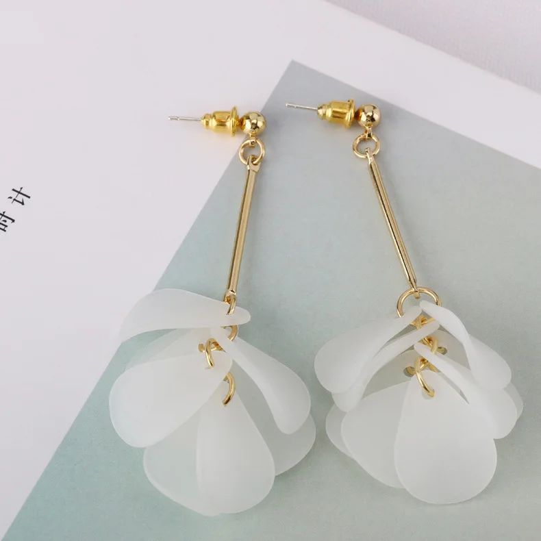 

Exquisite White Flower Acrylic Drop Earrings Best Selling Flower Petal Acrylic Earring