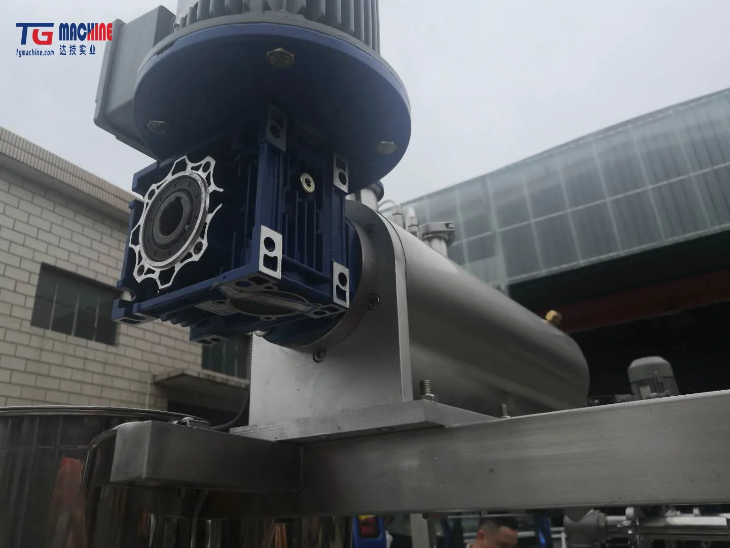 soft candy-3-logo.png