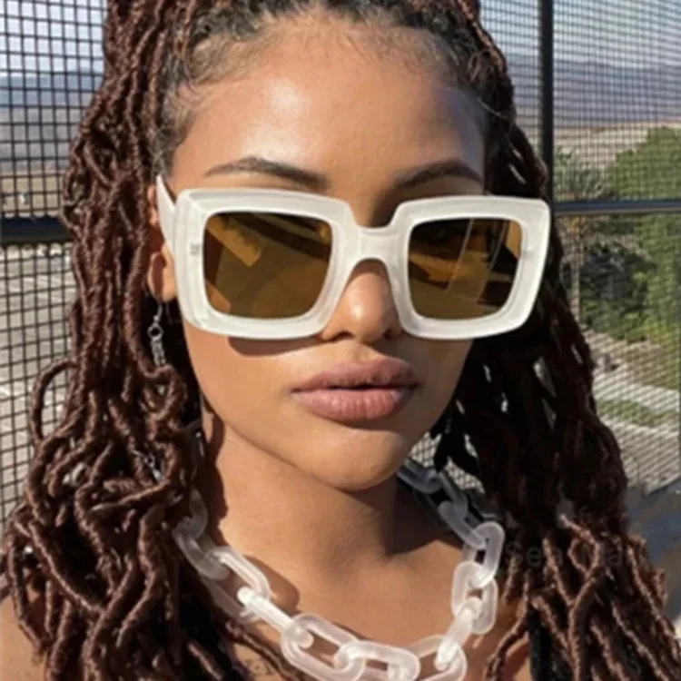 

5871 Wholesale Stylish sunglasses female Vintage unisex plastic square sunglasses for women
