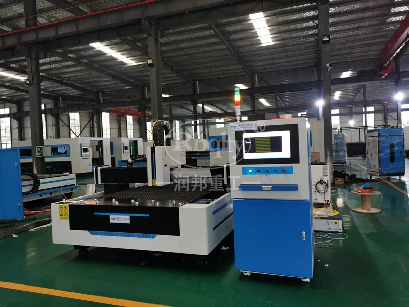 
2020 New Type 1560 CNC stainless sheet metal fiber laser cutting machine 